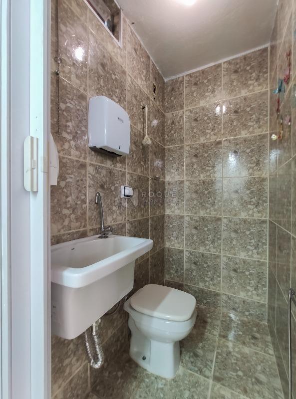 Salão para aluguel no bairro Jardim Nova Europa: WC 