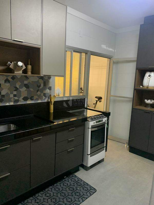 Apartamento à venda no bairro Centro: