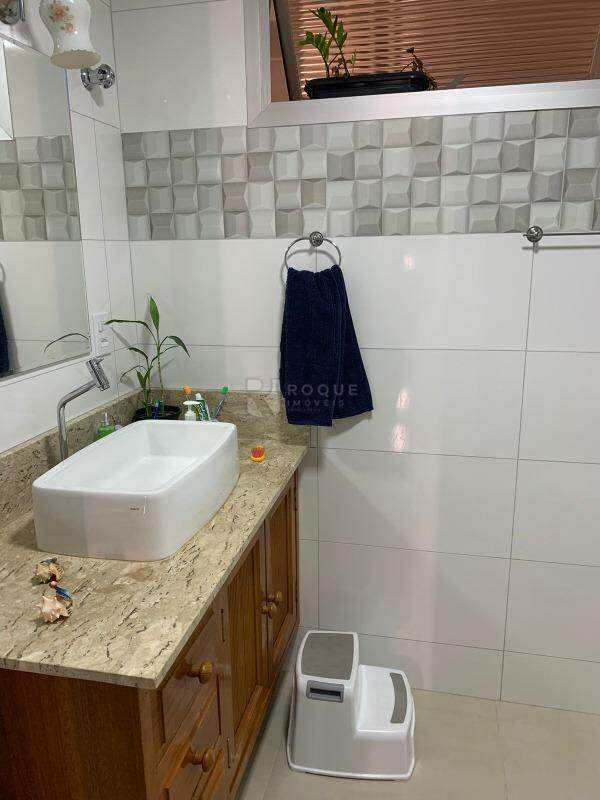 Apartamento à venda no bairro Centro: