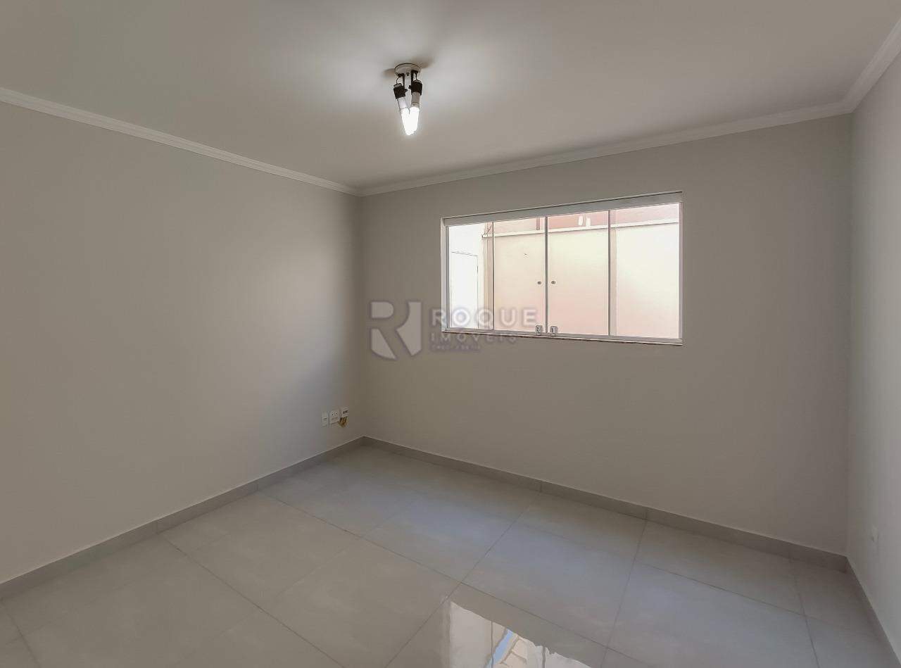 Casa em condomínio para aluguel no bairro Parque Egisto Ragazzo: Sala de TV 
