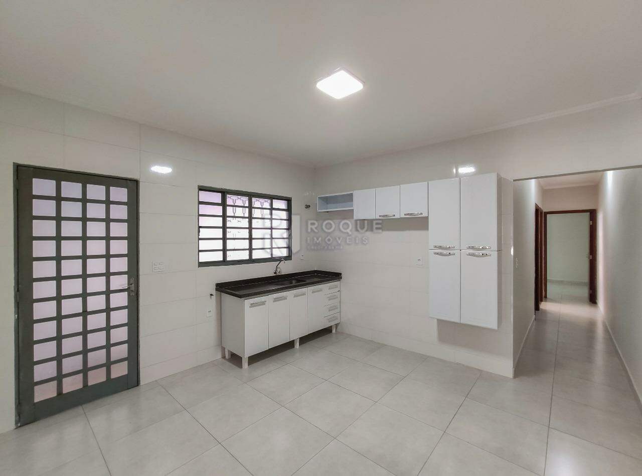 Casa Residencial para aluguel no bairro Jardim Maria Buchi Modeneis: Cozinha 