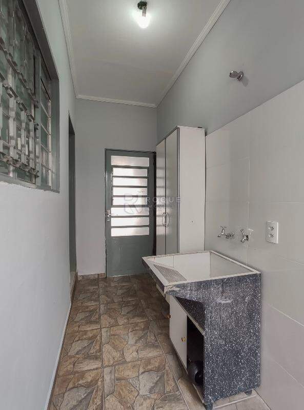 Casa Residencial para aluguel no bairro Jardim Maria Buchi Modeneis: Área de serviço 