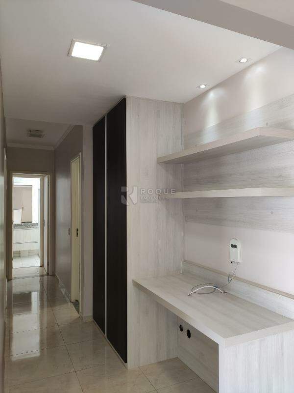 Apartamento para aluguel no bairro Jardim Esmeralda: Hall