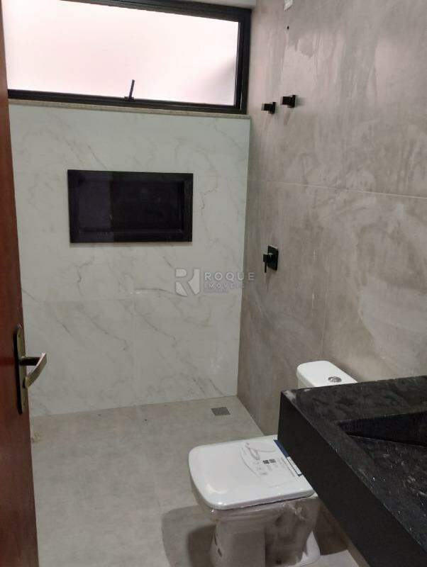 Casa em condomínio à venda no bairro Jardim Residencial Campo Novo: 
