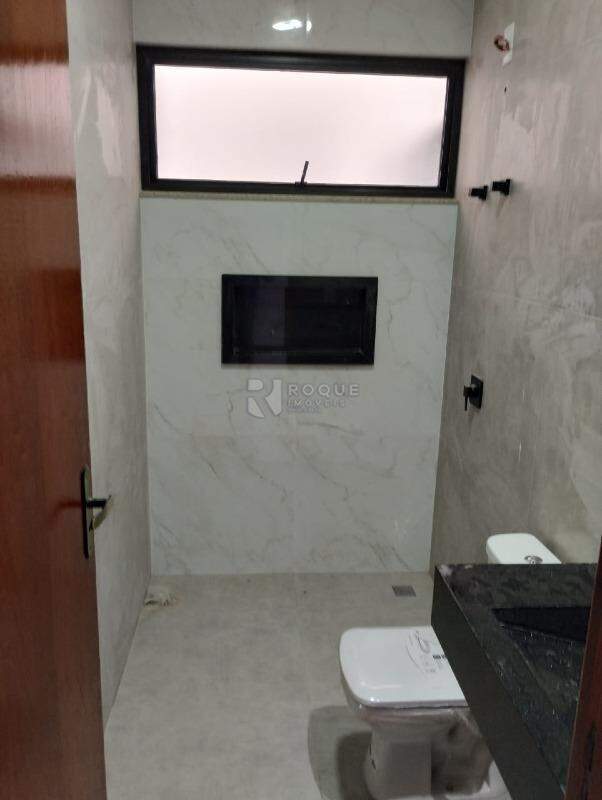 Casa em condomínio à venda no bairro Jardim Residencial Campo Novo: 