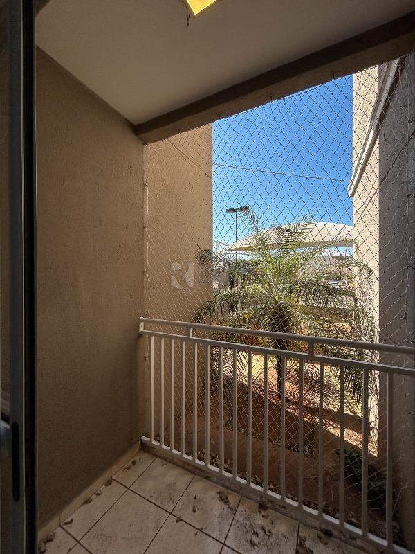 Apartamento para aluguel no bairro Residencial Rubi: Sacada 