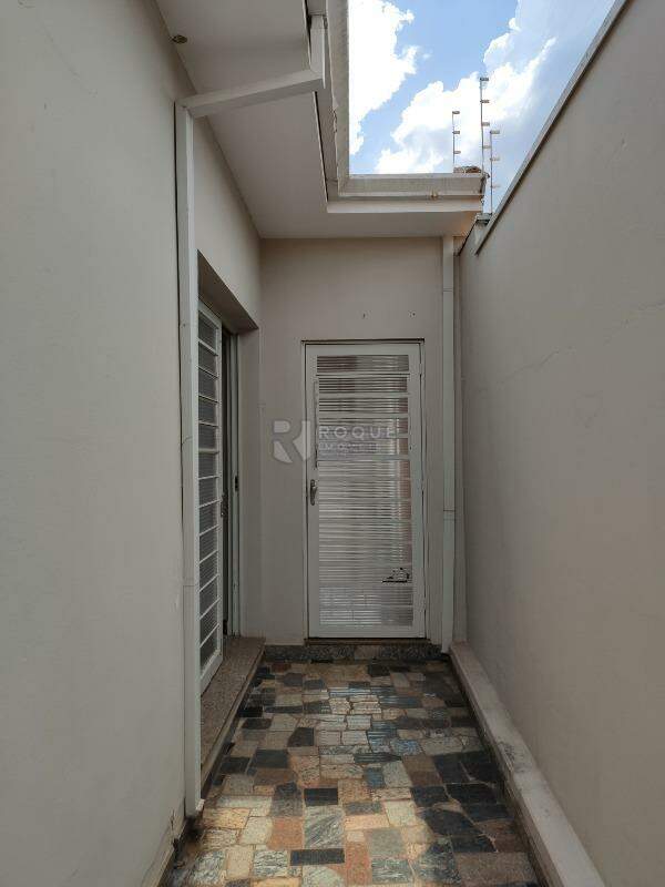 Casa Residencial para aluguel no bairro Vila Claudia: Corredor 2