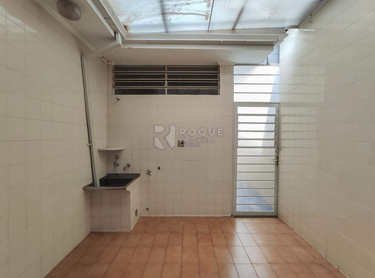 Casa Residencial para aluguel no bairro Vila Claudia: Área de serviço
