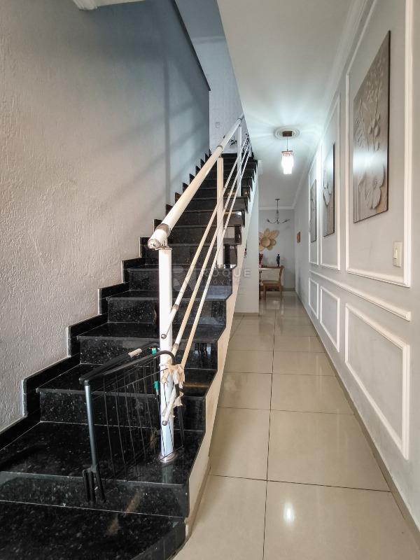 Casa Residencial à venda no bairro Jardim Rossi: ACESSO PISO SUPERIOR