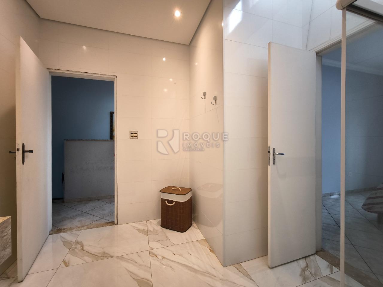 Casa Residencial à venda no bairro Jardim Rossi: WC SUÍTE
