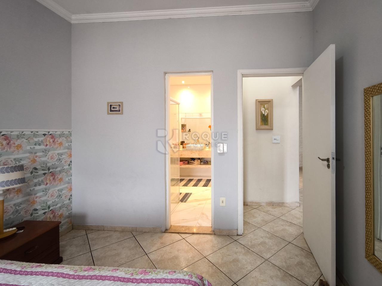 Casa Residencial à venda no bairro Jardim Rossi: SUÍTE