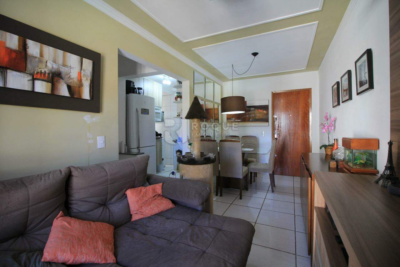 Apartamento à venda no bairro Vila Labaki: 