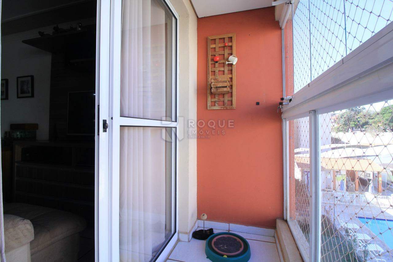 Apartamento à venda no bairro Vila Labaki: 