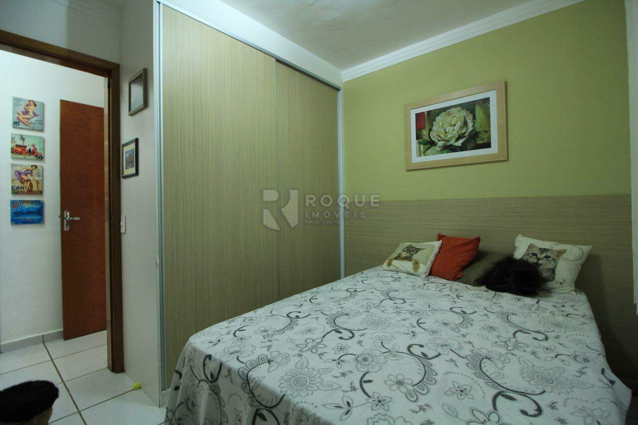 Apartamento à venda no bairro Vila Labaki: 