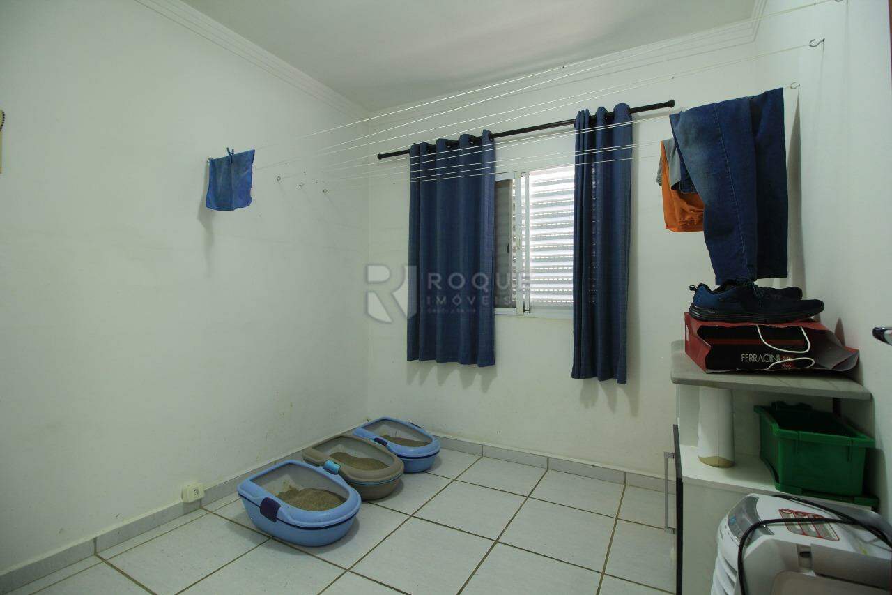 Apartamento à venda no bairro Vila Labaki: 