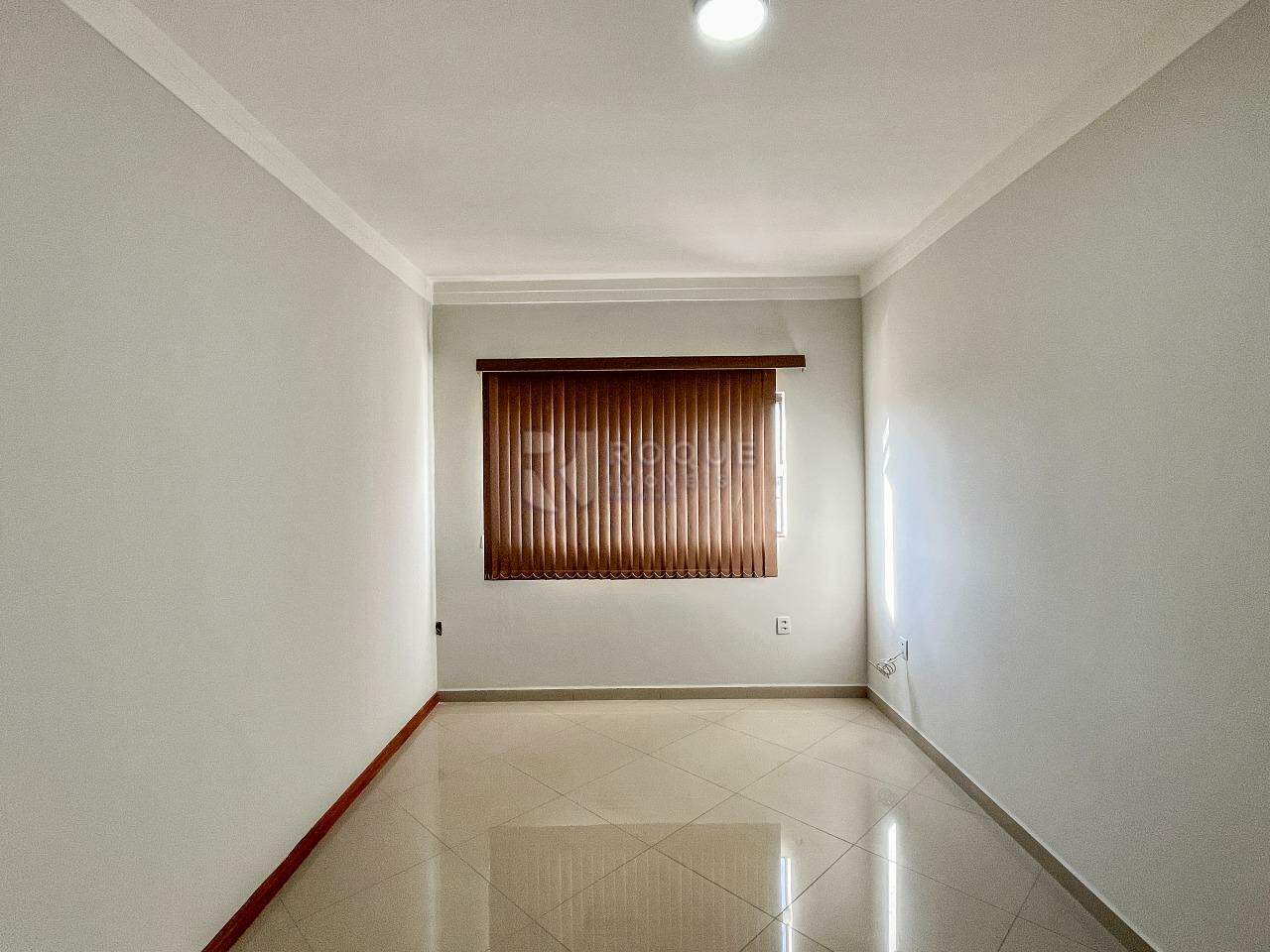 Casa Residencial para aluguel no bairro Jardim Parque Novo Mundo: Sala