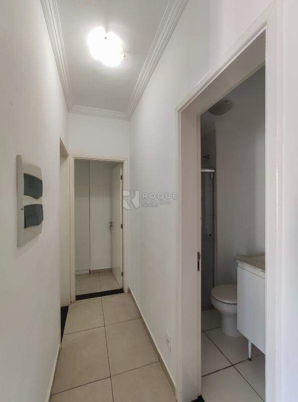 Apartamento para aluguel no bairro Chácaras Antonieta: Hall
