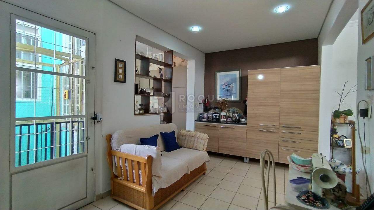 Casa Residencial à venda no bairro Centro: