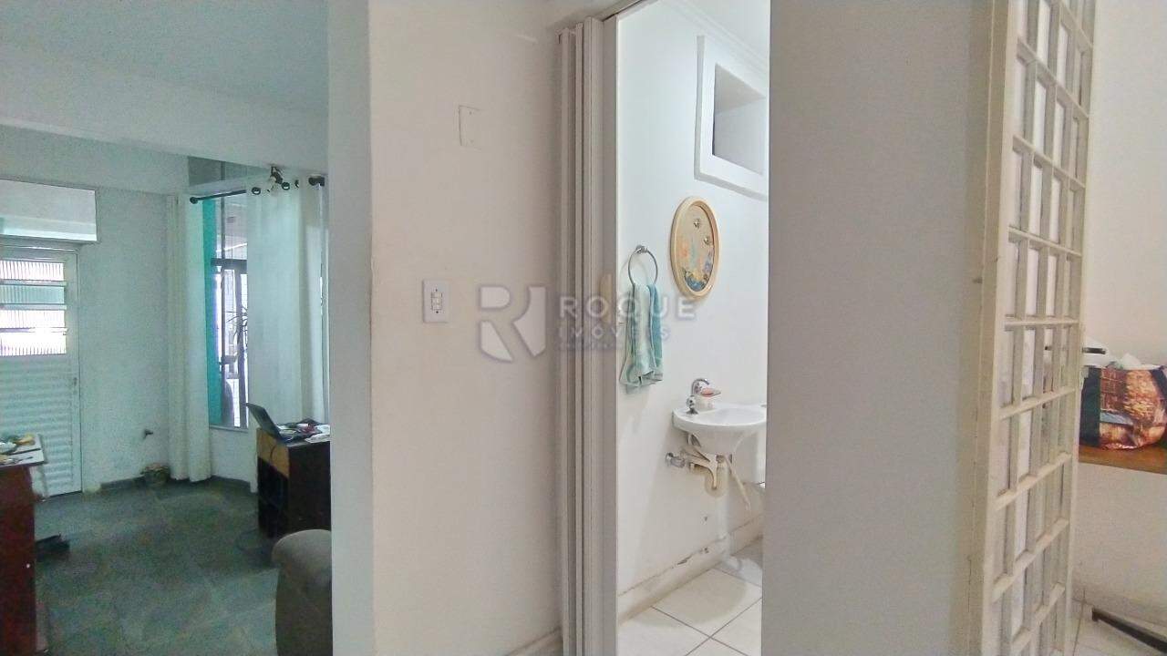 Casa Residencial à venda no bairro Centro:
