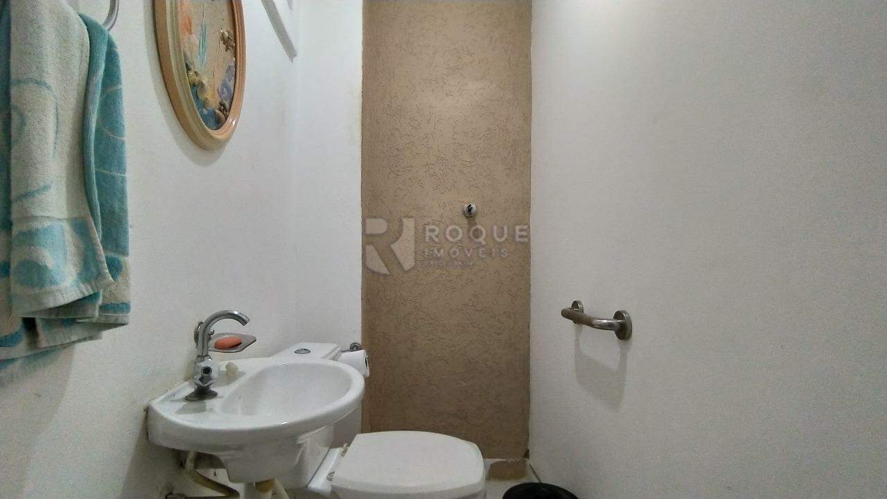 Casa Residencial à venda no bairro Centro:
