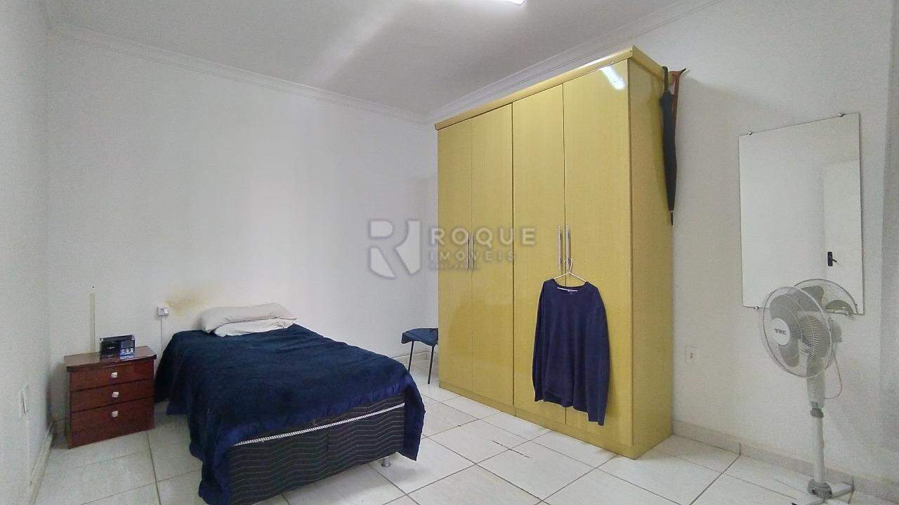 Casa Residencial à venda no bairro Centro: