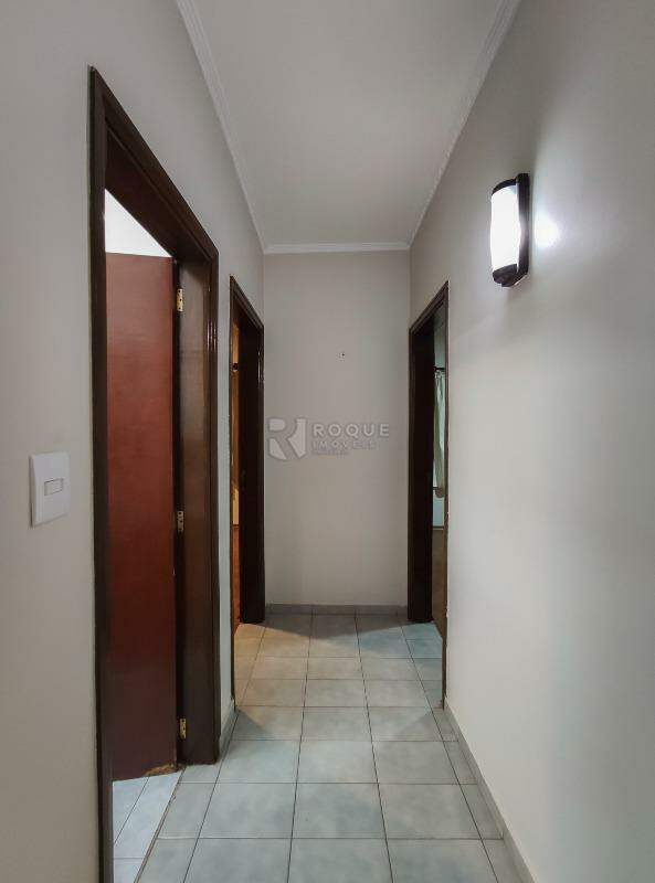 Casa Residencial para aluguel no bairro Vila Santa Lucia: Hall