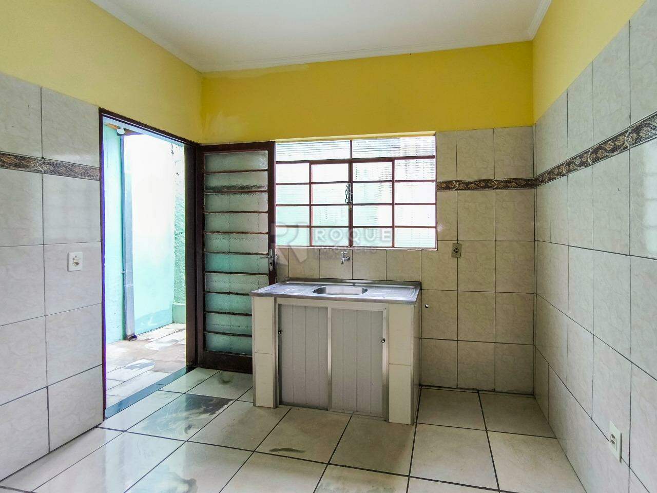 Casa Residencial à venda no bairro Jardim Lagoa Nova: COZINHA