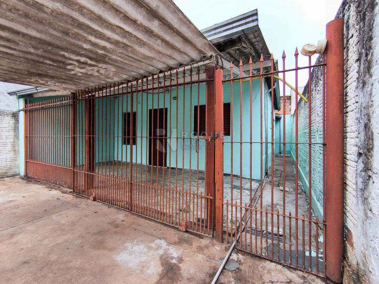 Casa Residencial à venda no bairro Jardim Lagoa Nova: FRENTE
