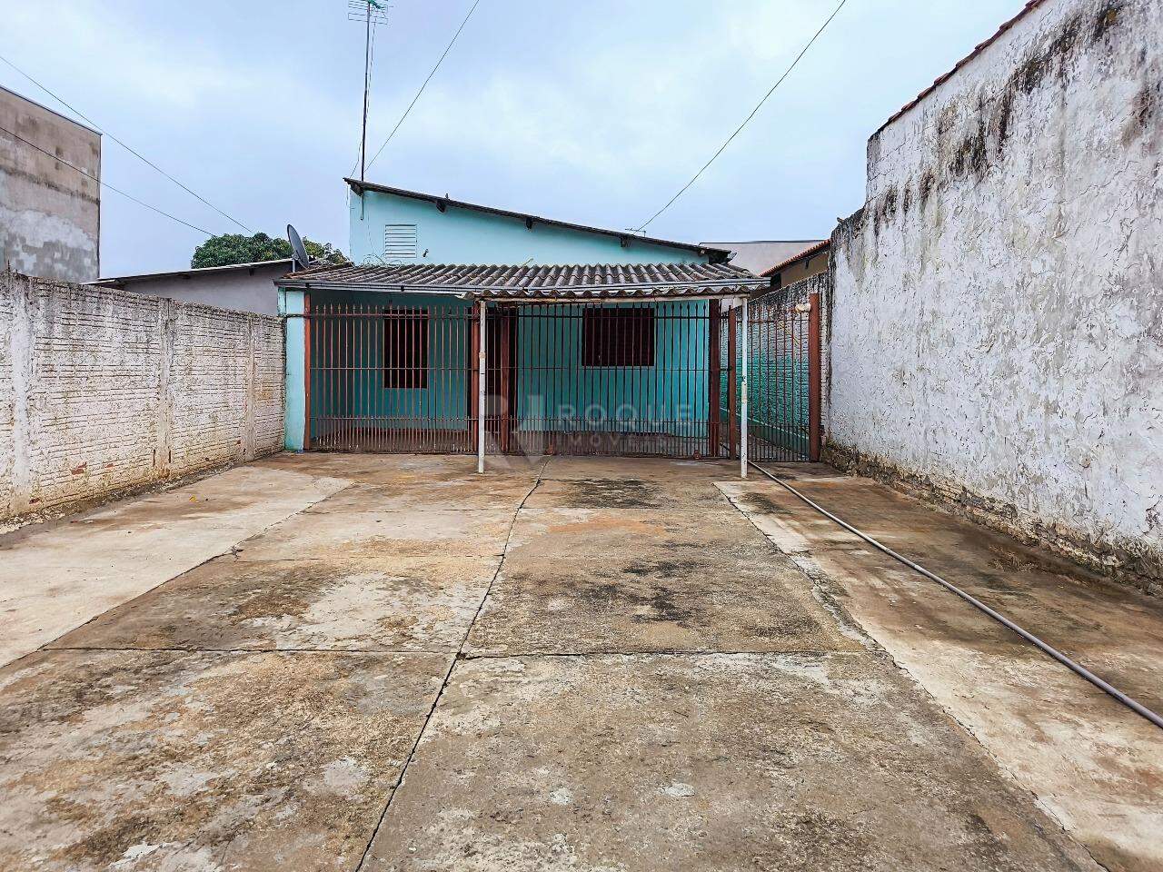 Casa Residencial à venda no bairro Jardim Lagoa Nova: QUINTAL