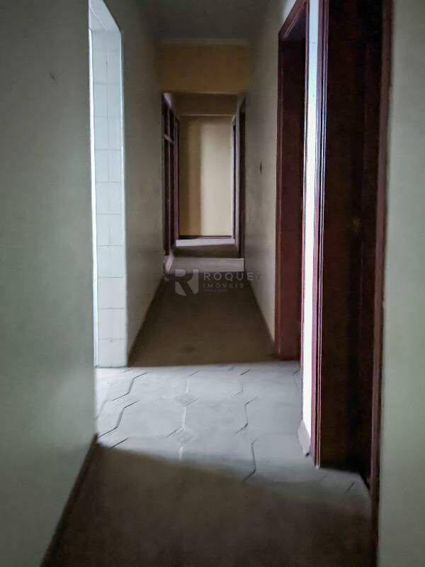 Apartamento à venda no bairro Centro: CORREDOR INTERNO