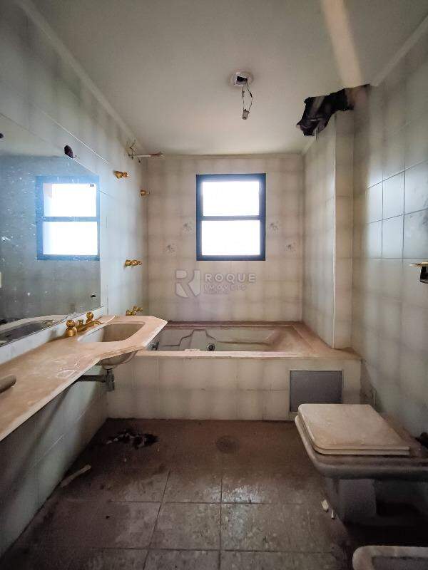 Apartamento à venda no bairro Centro: WC SUÍTE 3