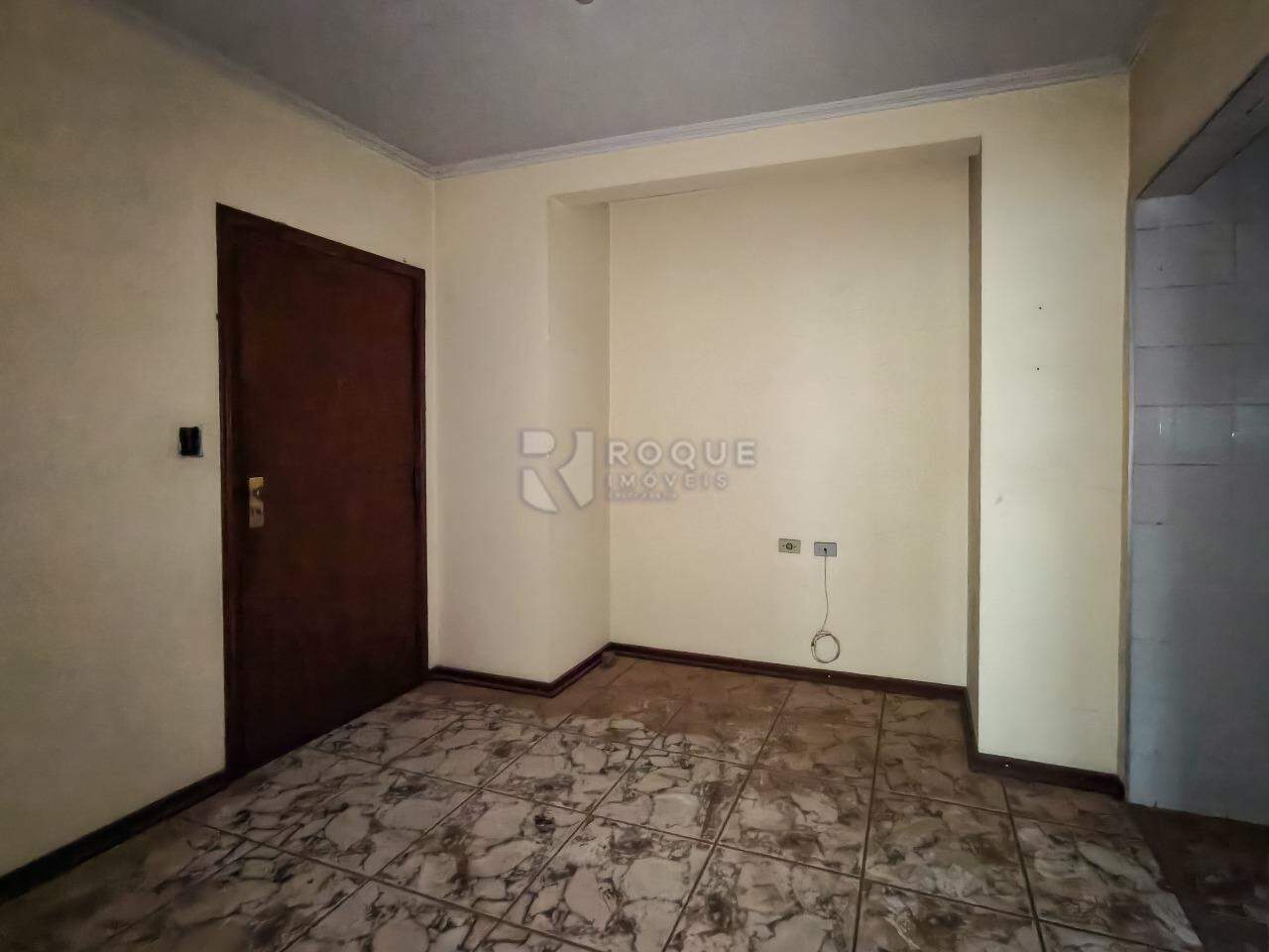 Apartamento à venda no bairro Centro: ENTRADA DE SERVIÇO