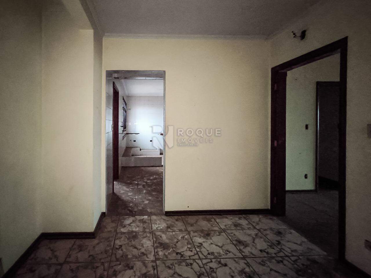 Apartamento à venda no bairro Centro: ENTRADA DE SERVIÇO