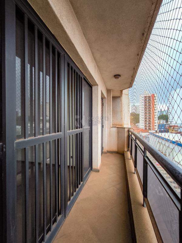 Apartamento à venda no bairro Centro: SACADA SALA DE ESTAR