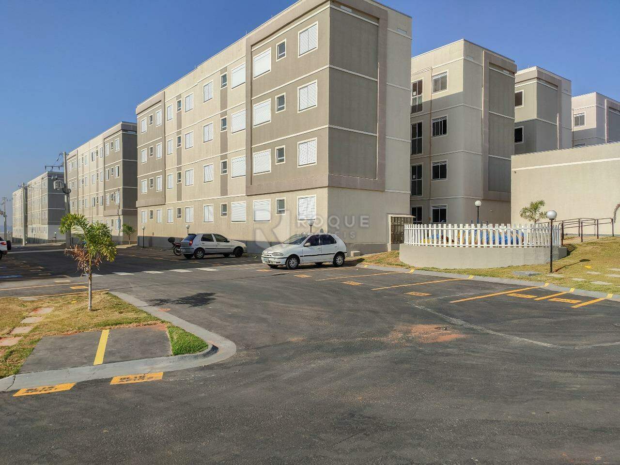 Apartamento para aluguel no bairro Fazenda Duas Barras: Área externa