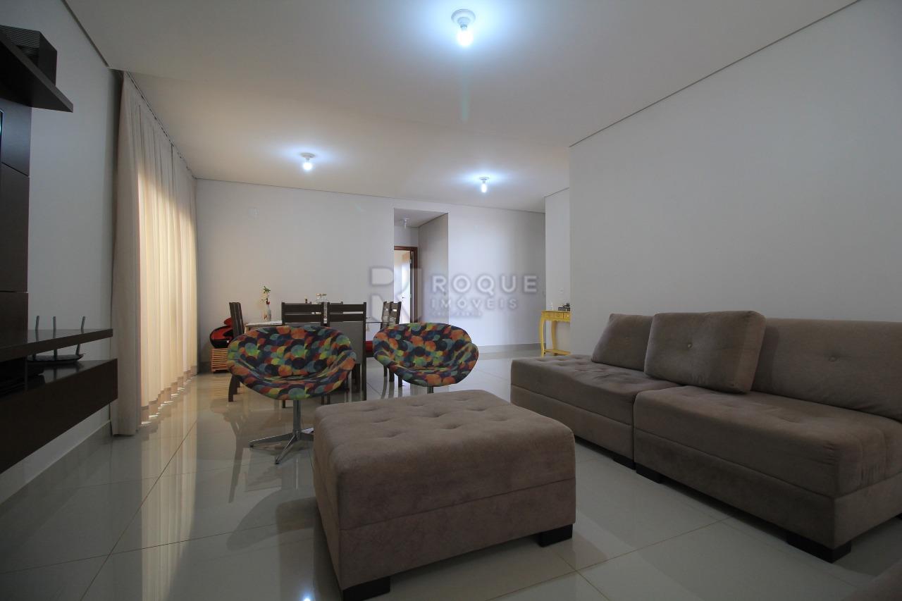 Casa em condomínio à venda no bairro Jardim Terras de Santa Elisa: 