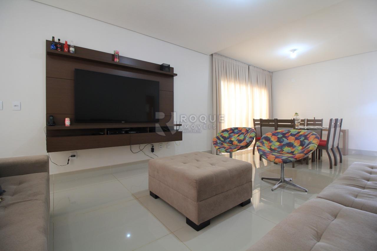 Casa em condomínio à venda no bairro Jardim Terras de Santa Elisa: 