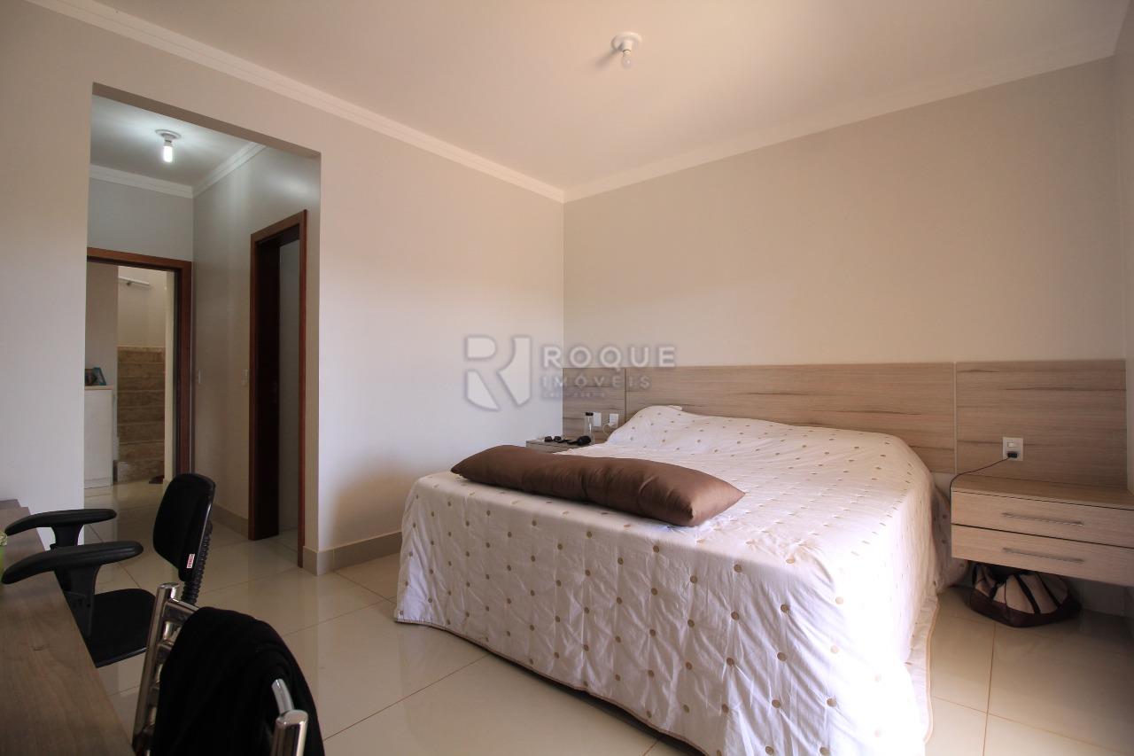 Casa em condomínio à venda no bairro Jardim Terras de Santa Elisa: 