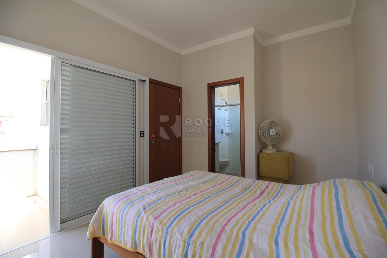 Casa em condomínio à venda no bairro Jardim Terras de Santa Elisa: 