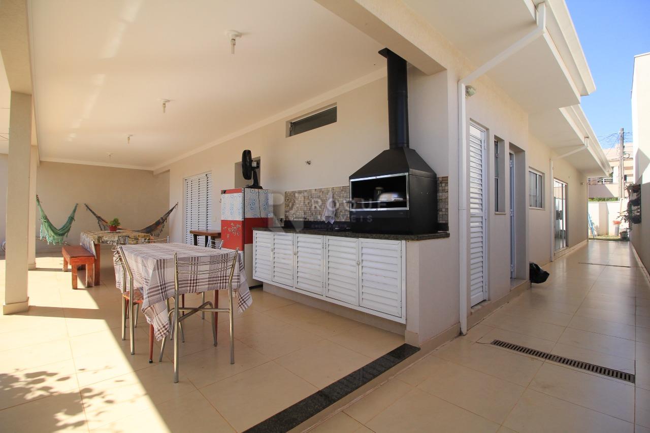 Casa em condomínio à venda no bairro Jardim Terras de Santa Elisa: 