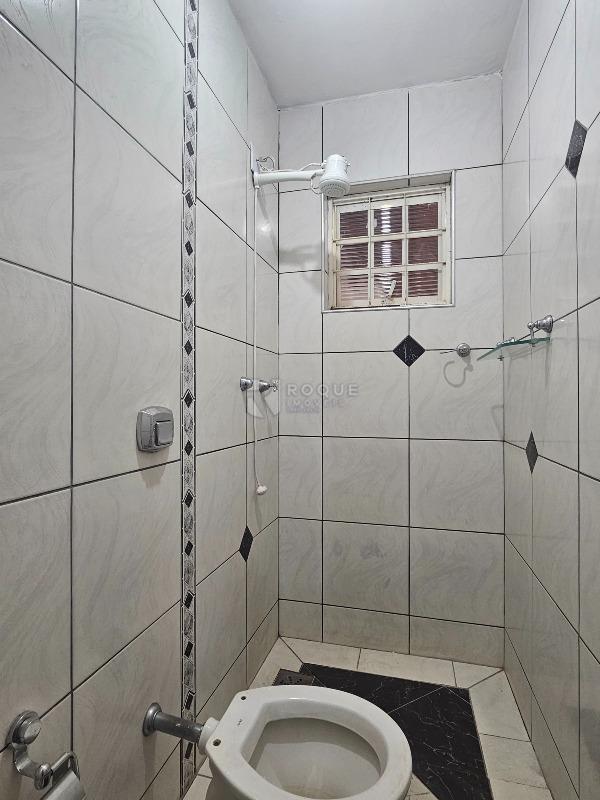 Casa Residencial para aluguel no bairro Parque Residencial Abílio Pedro: Wc social