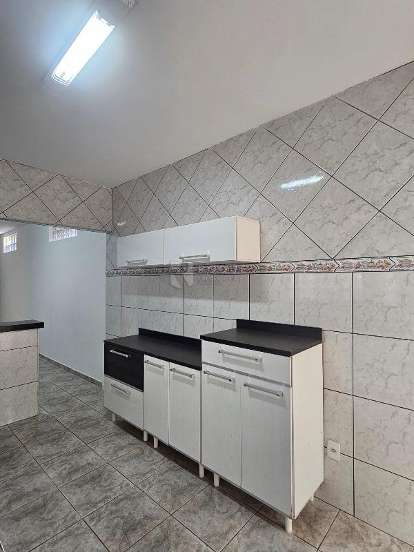 Casa Residencial para aluguel no bairro Parque Residencial Abílio Pedro: Cozinha outra vista