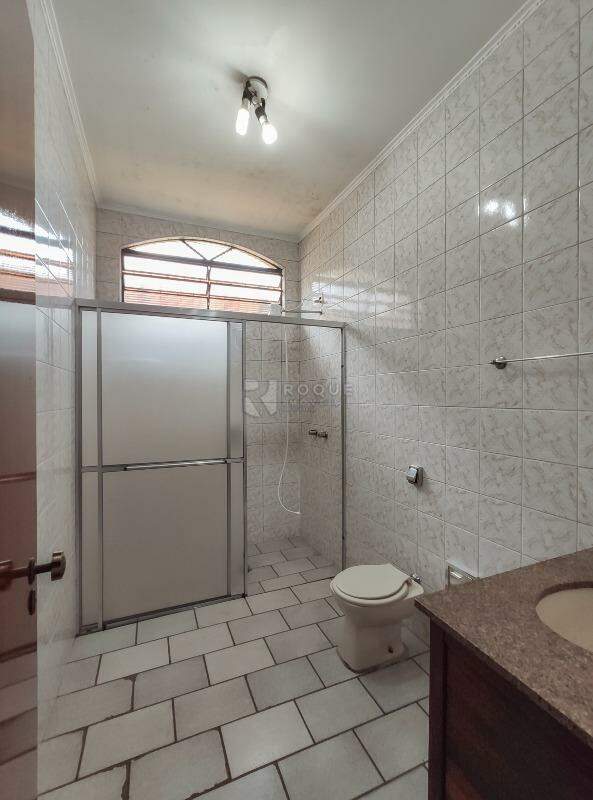 Casa Residencial para aluguel no bairro Vila Rosana: WC social
