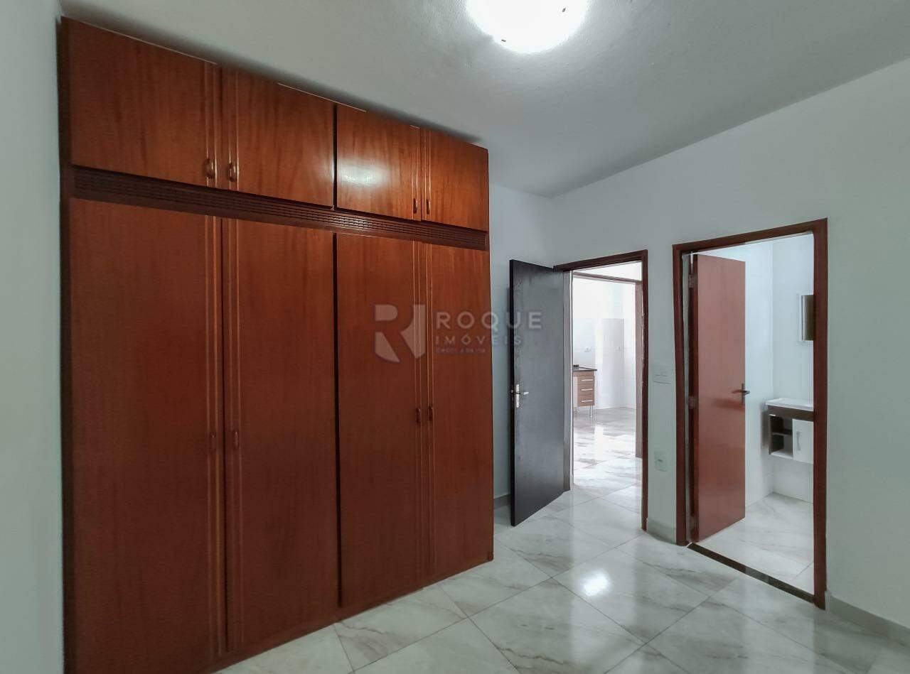 Casa Residencial para aluguel no bairro Vila Piza: Dormitório 2 suíte 