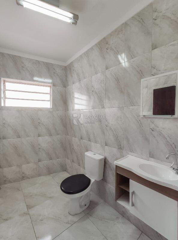Casa Residencial para aluguel no bairro Vila Piza: WC social 