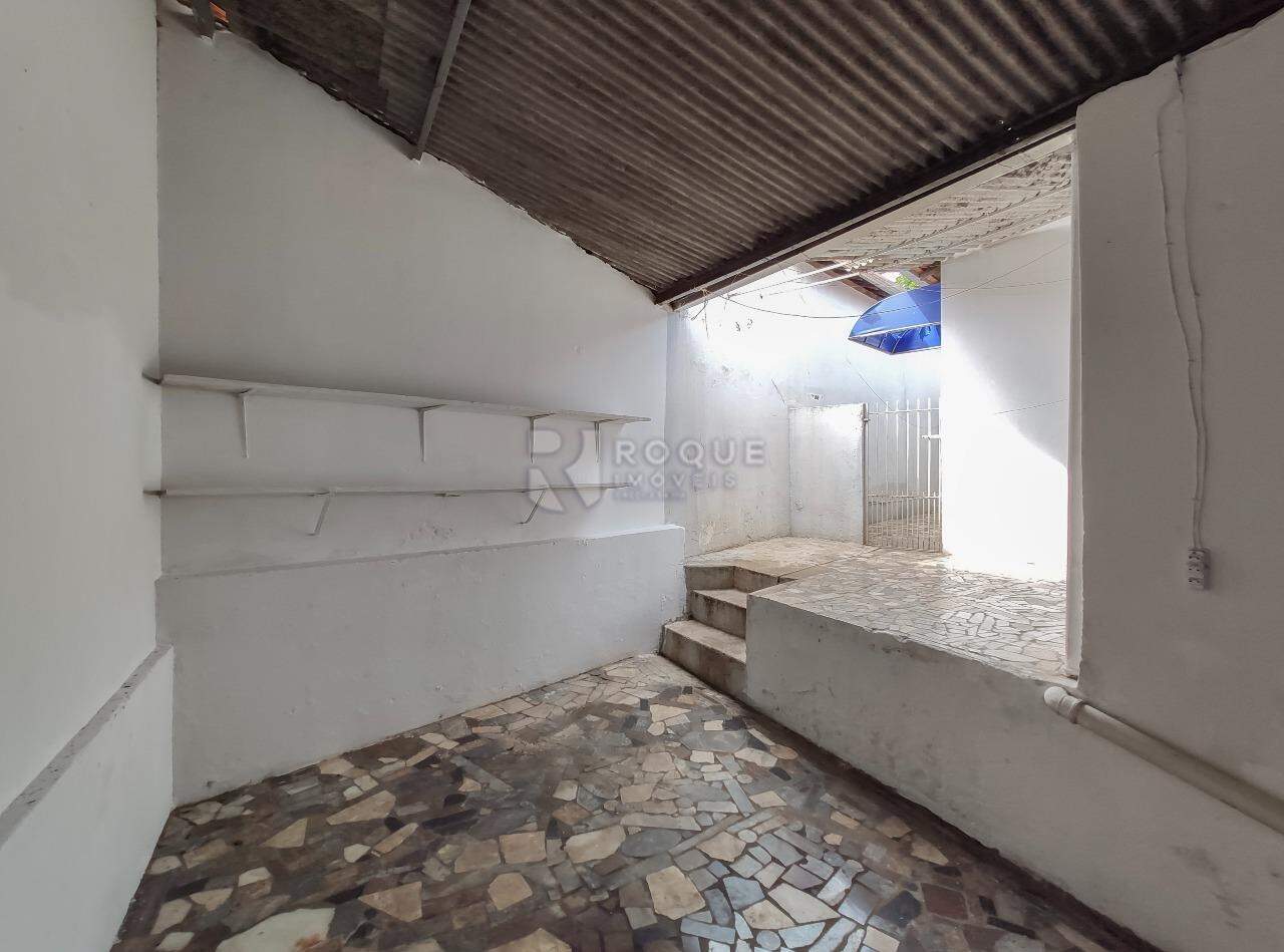 Casa Residencial para aluguel no bairro Vila Piza: Garagem 