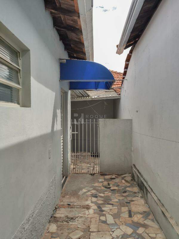 Casa Residencial para aluguel no bairro Vila Piza: Corredor 