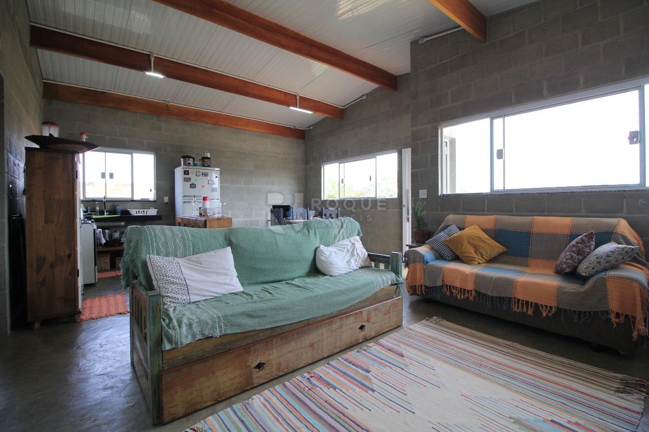 Chácara à venda no bairro Pires de Baixo: 