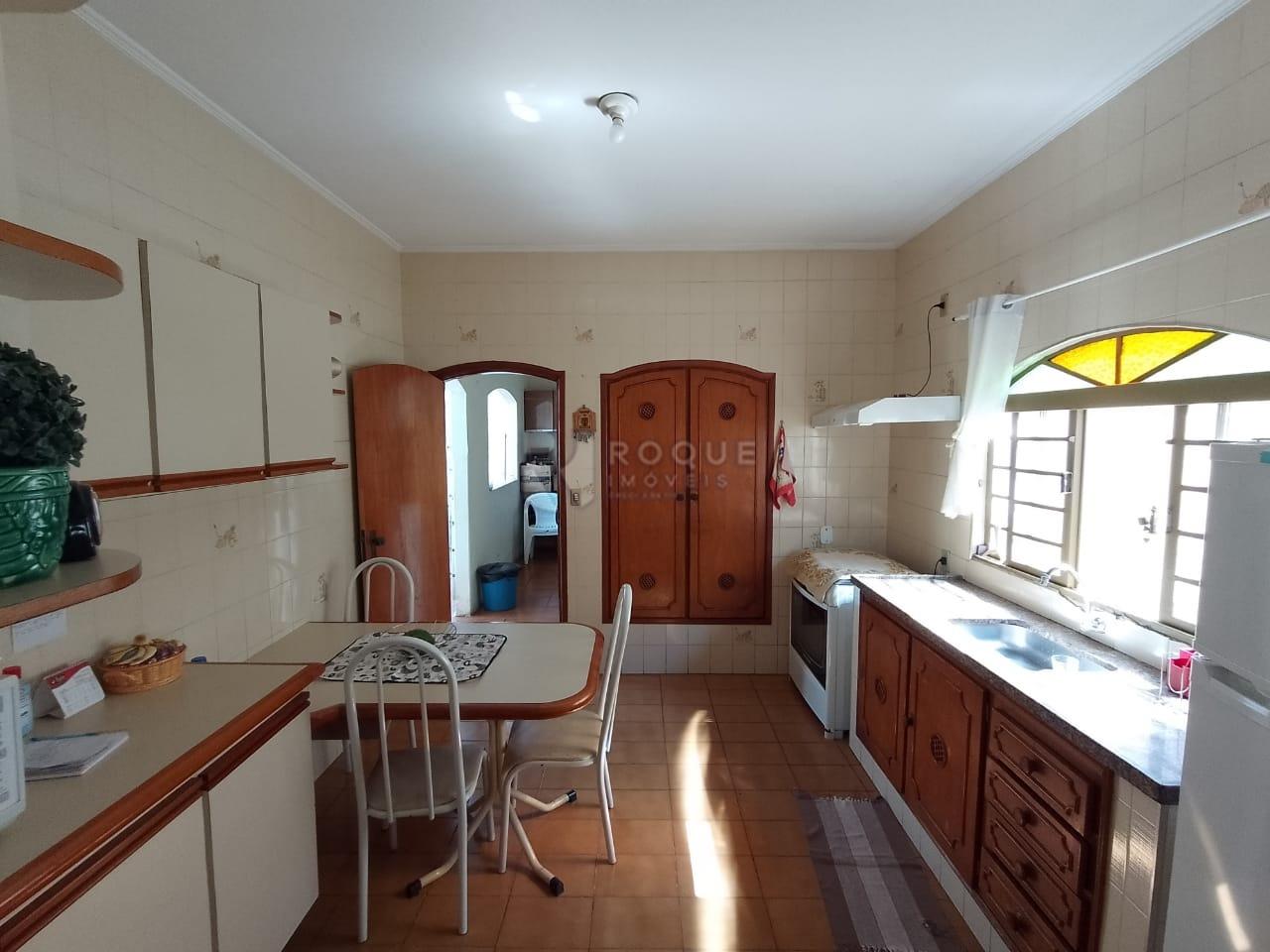 Casa Residencial à venda no bairro Vila São Roque: 