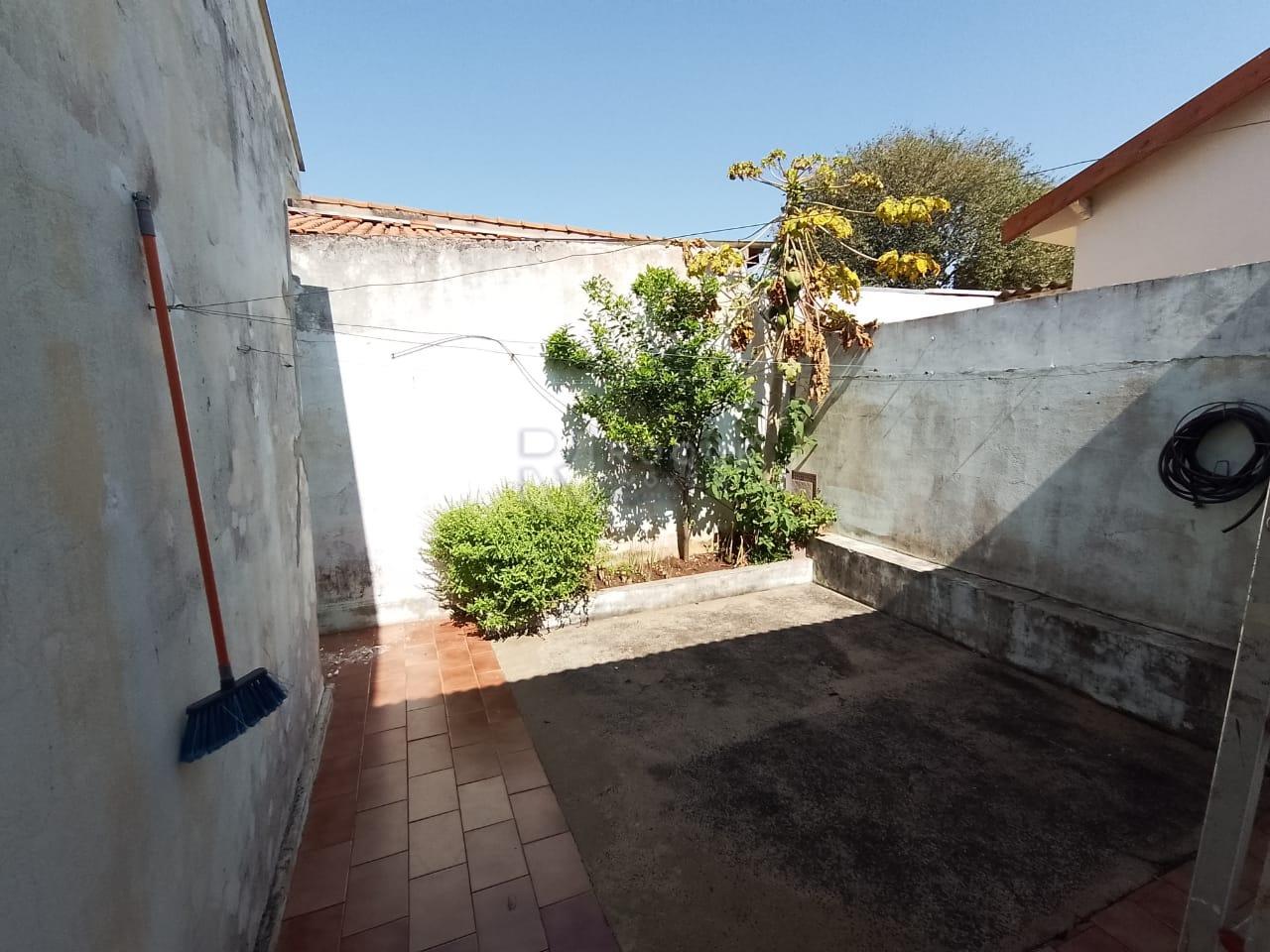 Casa Residencial à venda no bairro Vila São Roque: 